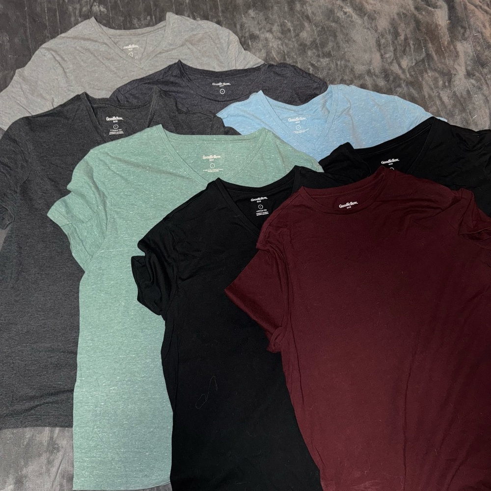 Lot of 8 Men's Short Sleeve Tees